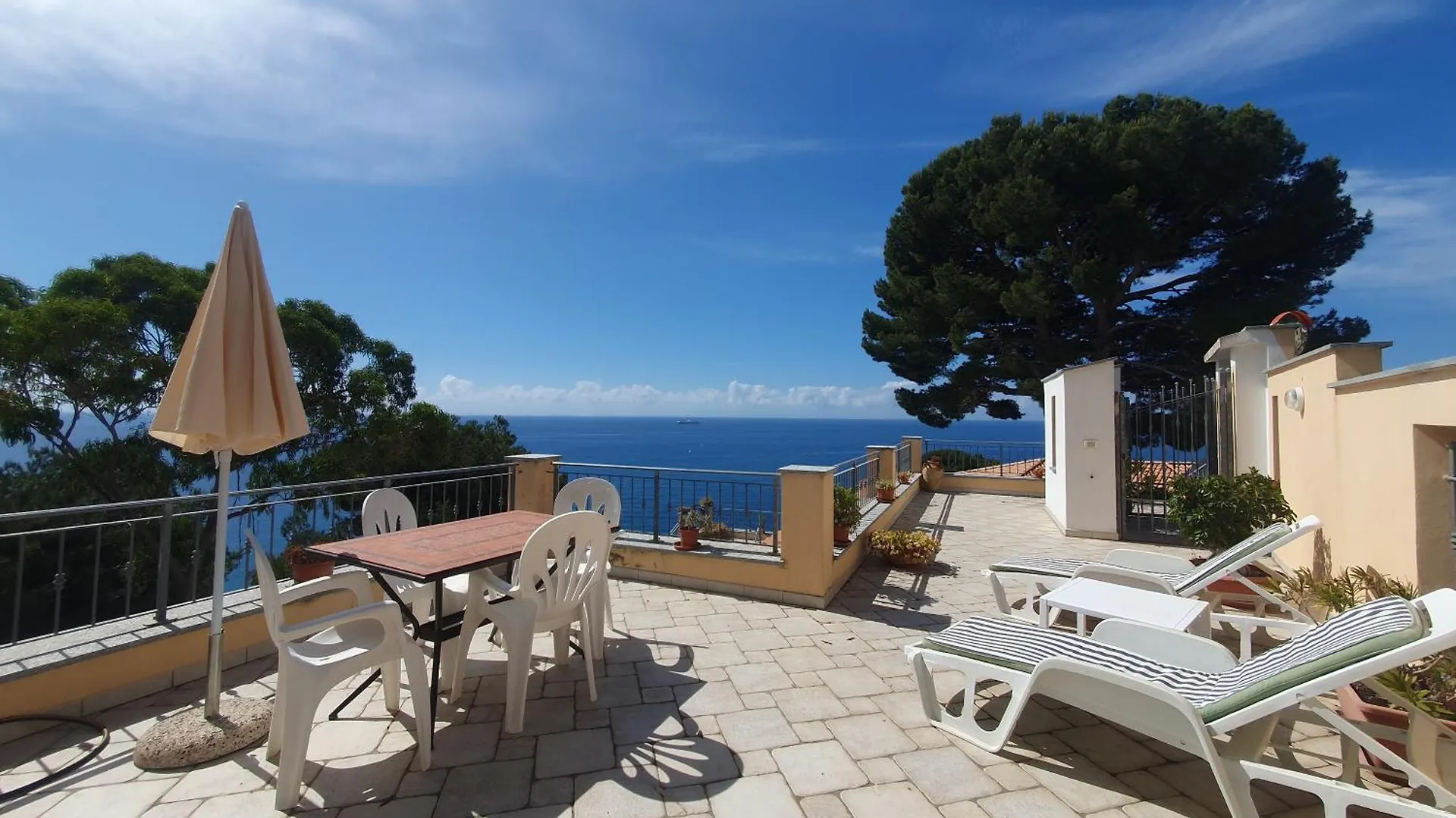 Sunshine Home 2 Andora Italy
